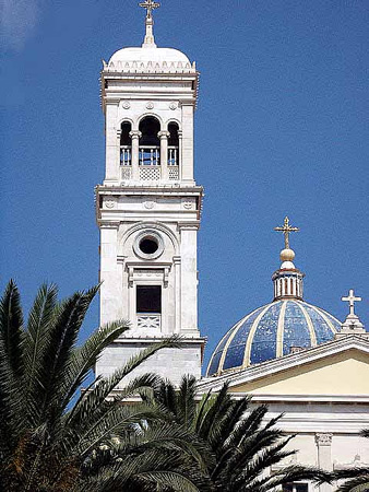 Photo:  <a href="http://gpoinsot.free.fr/" target="new" class="link">Evasion dans les Cyclades</a>