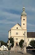 Photo: <a href="http://eo.wikipedia.org/wiki/Lockenhaus" target="new" class="link">Wikipedia</a>