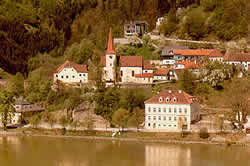St Nikola an der Donau