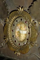 Small oval with relic