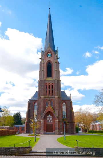 Kirche St. Nikolaus ::: St. Nicholas Center
