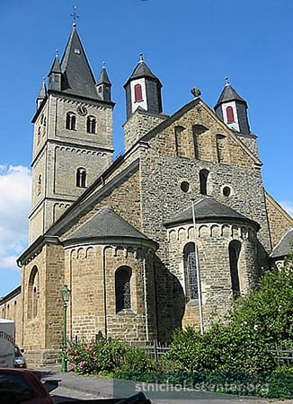 Pfarrkirche St. Nikolaus ::: St. Nicholas Center